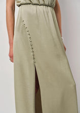 Load image into Gallery viewer, MARRYME SATIN HALTER MAXI DRESS | SUNLIT GRASS DANTE6