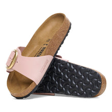 Charger l&#39;image dans la galerie, MADRID BIG BUCKLE NUBUCK LEATHER | PINK BIRKENSTOCK