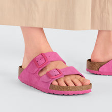 Charger l&#39;image dans la galerie, ARIZONA SUEDE | FUCHSIA TULIP BIRKENSTOCK