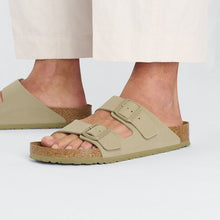 Charger l&#39;image dans la galerie, ARIZONA BS VEGAN | FADED KHAKI BIRKENSTOCK