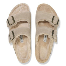 Charger l&#39;image dans la galerie, ARIZONA SHEARLING | TAUPE BIRKENSTOCK