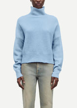 Load image into Gallery viewer, NOLA T-N | DELLA ROBBIA BLUE SAMSOE SAMSOE