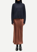 Load image into Gallery viewer, NOLA TURTLENECK | PEARL BLUE (Copie) SAMSOE SAMSOE