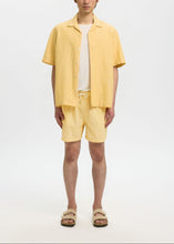 Load image into Gallery viewer, SLHCOOPER-SEERSUCKER SWIMSHORTS | SPECTRA YELLOW W EGRET SELECTED MEN