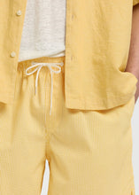 Load image into Gallery viewer, SLHCOOPER-SEERSUCKER SWIMSHORTS | SPECTRA YELLOW W EGRET SELECTED MEN