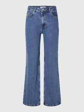 Charger l&#39;image dans la galerie, SLFALICE HW LONG WIDE JEANS | MEDIUM BLUE DENIM SELECTED