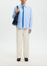 Load image into Gallery viewer, SLHRLXHOTEL AMOUR EMB LS SHIRT |  LIGHT BLUE MULTI SELECTED MEN