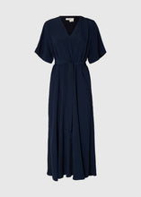 Load image into Gallery viewer, SLFIONA REGULAR 2/4 ANKLE DRESS |  DARK SAPPHIRE 34 DAY BIRGER AND MIKKELSEN