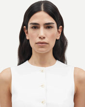 Load image into Gallery viewer, SARUMA VEST | WHITE SAMSOE SAMSOE
