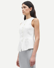 Load image into Gallery viewer, SARUMA VEST | WHITE SAMSOE SAMSOE