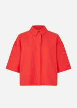 Charger l&#39;image dans la galerie, SALULA SHIRT | FLAME SCARLET SAMSOE SAMSOE
