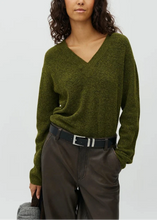 Load image into Gallery viewer, ASATO V-M RIONE KNIT | WARM OLIVE MELANGE MBYM