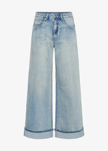 Load image into Gallery viewer, GZSARA HW WIDE JEANS | WASHED BLUE GESTUZ