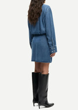 Load image into Gallery viewer, ASKYLAR DRESS  |  MEDIUM DENIM BLUE SAMSOE SAMSOE