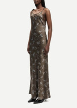 Load image into Gallery viewer, SASINGA DRESS  | BLOOMING BROWN SAMSOE SAMSOE