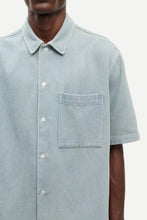Load image into Gallery viewer, SAAYO O SHIRT | LIGHT DENIM SAMSOE SAMSOE