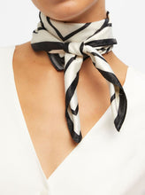 Load image into Gallery viewer, OBJKELS WOVEN SCARF | BLACK