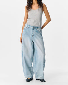 OBJMOJI ELSA MW SUPER BARREL JEANS | LIGHT BLUE DENIM Mellow Concept