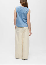 Load image into Gallery viewer, OBJROSIE S/L LO DENIM TOP | LIGHT BLUE DENIM OBJECT