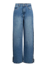 Load image into Gallery viewer, OBJDANJA MW LO JEANS E PS 26 | MEDIUM BLUE DENIM OBJECT