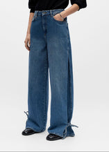 Load image into Gallery viewer, OBJDANJA MW LO JEANS E PS 26 | MEDIUM BLUE DENIM OBJECT