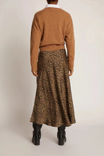 Charger l&#39;image dans la galerie, CARSON SKIRT | BROWN MUNTHE