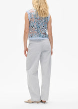 Load image into Gallery viewer, MANIRA BLOUSE | KENTUCKY BLUE BAUM UND PFERDGARTEN