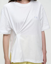 Load image into Gallery viewer, VEER BUTTON FRONT TEE  | WHITE OUR SISTER