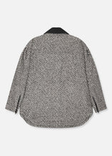Load image into Gallery viewer, BERFE | BLACK WHITE HERRINGBONE BAUM UND PFERDGARTEN