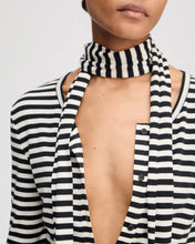 Load image into Gallery viewer, LEVOMA TOP | BLACK MUNTHE