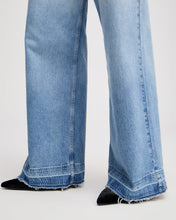 Load image into Gallery viewer, LECUBE PANT | LIGHT BLUE MUNTHE