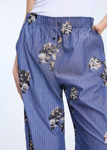 Load image into Gallery viewer, NIKITA PANT | STRIPE/NAVY MUNTHE