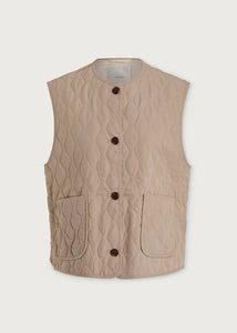 KARLA QUILTED GILET | LIGHT TAUPE VARLEY