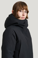 Load image into Gallery viewer, Tretorn HAZE INSULATED PARKA | BLACK