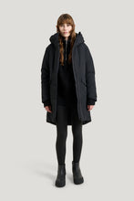 Load image into Gallery viewer, Tretorn HAZE INSULATED PARKA | BLACK