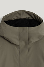 Load image into Gallery viewer, Tretorn ROW INSULATED PARKA | BELUGA