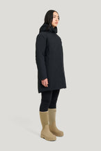 Load image into Gallery viewer, Tretorn ALLEY INSULATED JACKET | BLACK