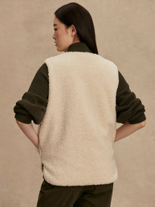 AUDREA REVERSIBLE GILET | SANDSHELL FOREST NIGHT VARLEY