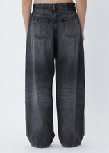 Load image into Gallery viewer, LYON SLOP JEANS BLACK WON HUNDRED