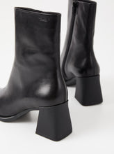 Load image into Gallery viewer, HEDDA BOOTS LEATHER | BLACK