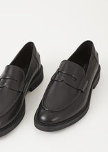 Load image into Gallery viewer, ALEX M LOAFERS | BLACK VAGABOND