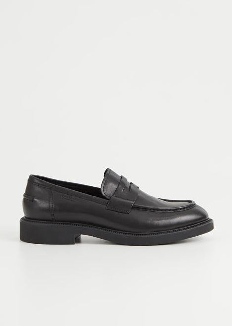 ALEX M LOAFERS | BLACK VAGABOND