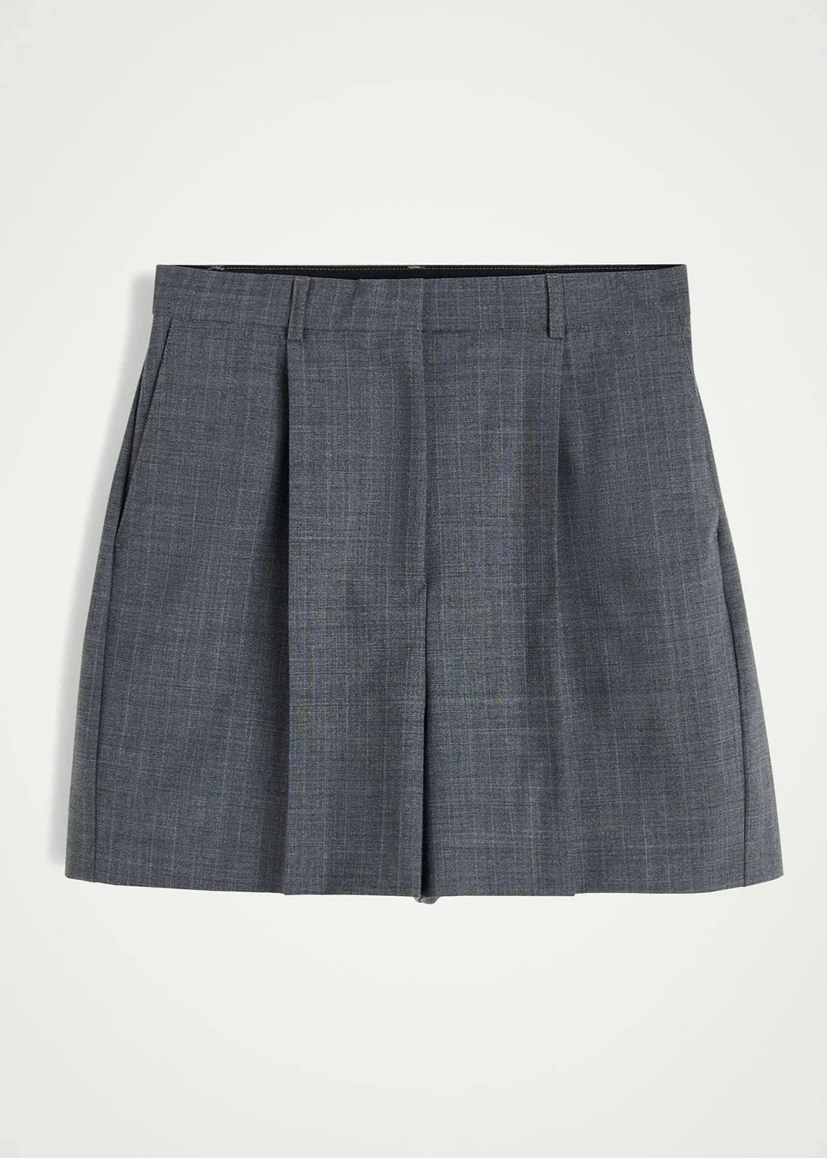 REGGY SHORTS | LIGHT GREY PINSTRIPE