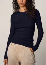 Load image into Gallery viewer, CAMB KNIT BLOUSE | NAVY HERSKIND