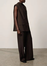 Load image into Gallery viewer, COHEN SLEEVLESS BLAZER | COFFEE BROWN HERSKIND