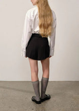 Load image into Gallery viewer, RUNI SHORTS | BLACK HERSKIND