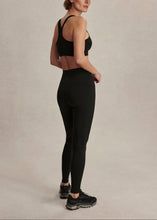 Load image into Gallery viewer, Varley FREESOFT HIGH RISE LEGGING 28 | BLACK