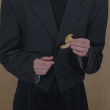 Load image into Gallery viewer, RESI BROCHE | GOLD PIN PEOPLE