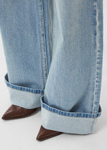 Load image into Gallery viewer, GZSARA HW WIDE JEANS | WASHED BLUE GESTUZ