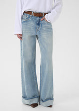 Load image into Gallery viewer, GZSARA HW WIDE JEANS | WASHED BLUE GESTUZ